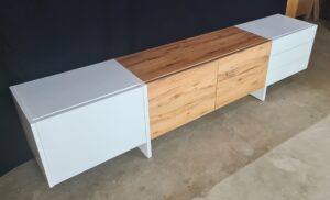 Lowboard / TV Schrank in Weiß Matt / Buche Dekor