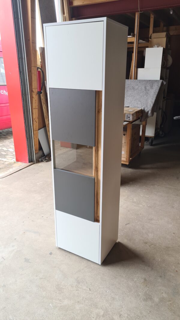 Vitrine Weiß / Grau mit Eiche Applikation *Einzelstück*