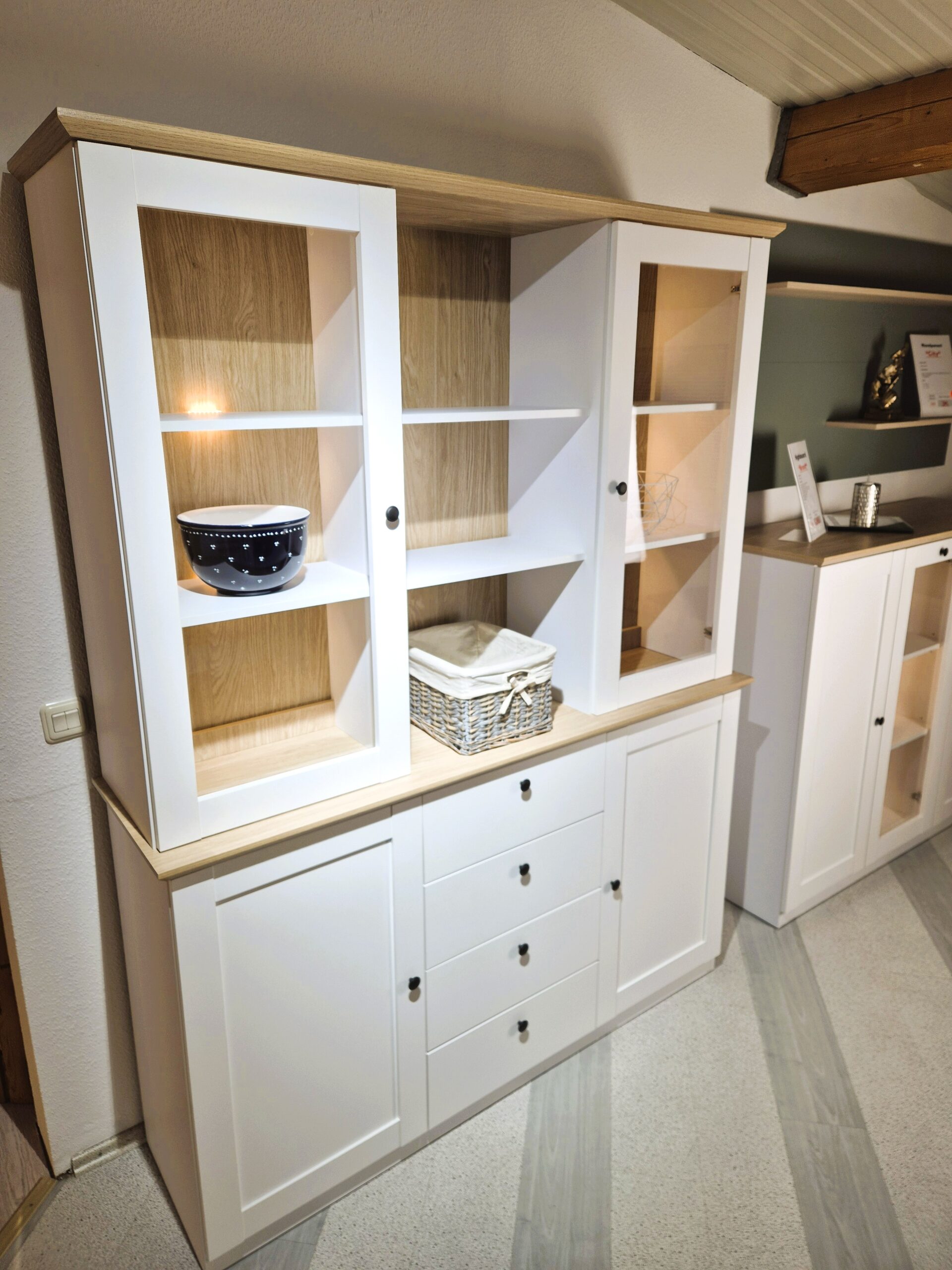 Buffet Highboard Kommode in Weiß Matt / Eiche Hell Dekor inkl. LED-Beleuchtung